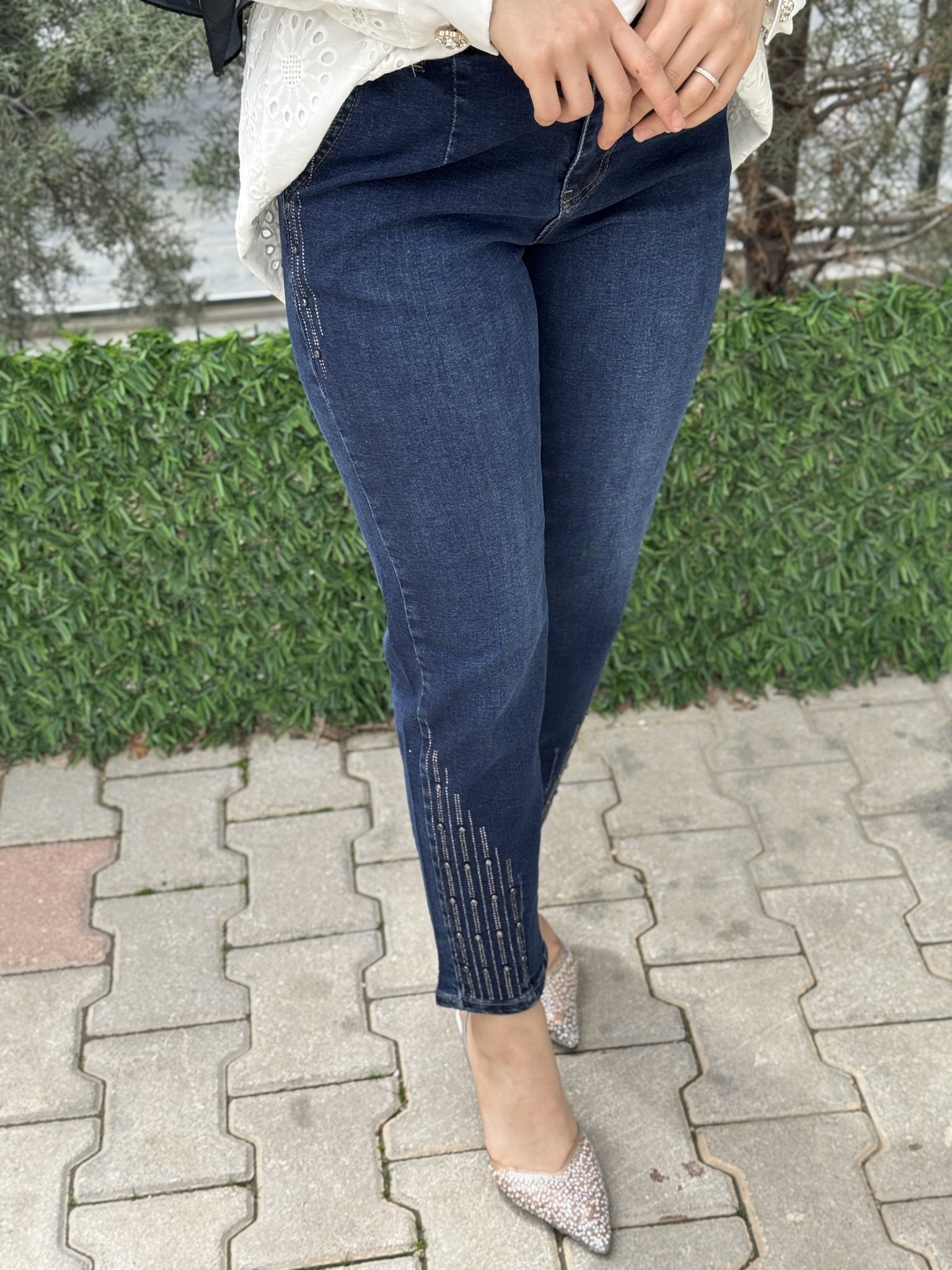 LA CARTE CEP VE PAÇA YAN TAŞ DETAY MOM KESİM KOT PANTOLON resmi