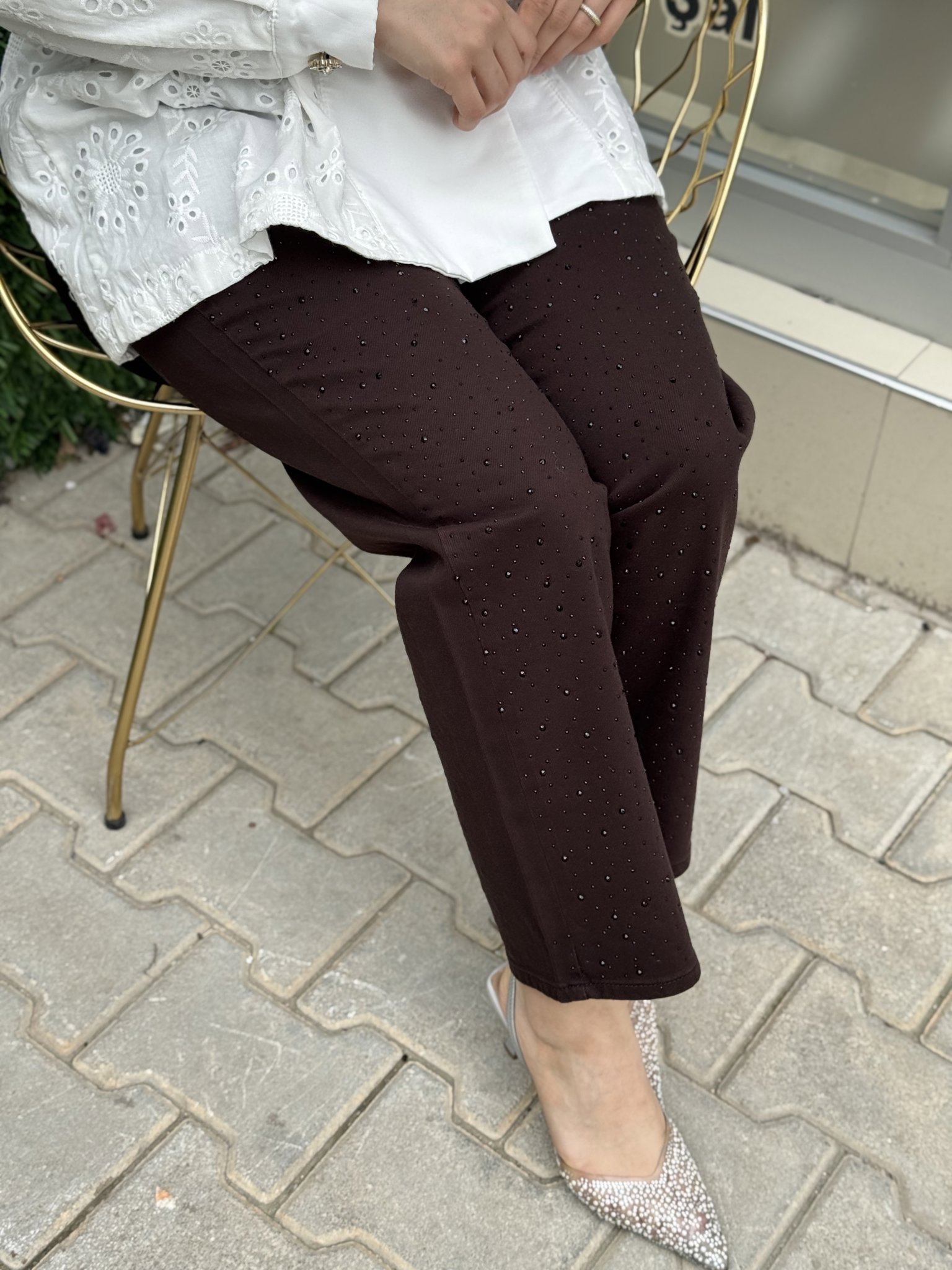 LA CARTE FULL SERPME TAŞ DETAY MOM KESİM KOT PANTOLON resmi